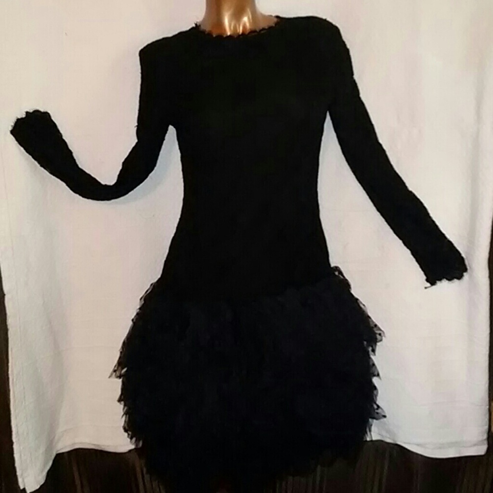 Vintage 1970's Bill Blass blk lace cocktail dress!